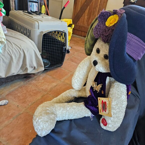 Molly the musical bear - Picture 4 of 10